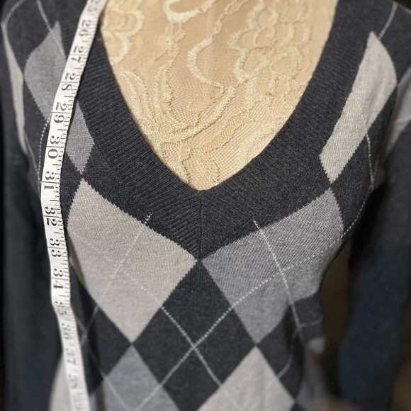 J crew argyle cashmere blend sweater/ grey/  white/ charcoal size small-like new - Picture 2 of 12